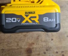 Dewalt battery 18V 8Ah