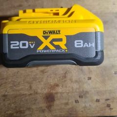 Dewalt battery 18V 8Ah