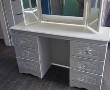 dressing table