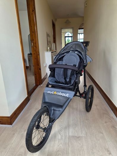 Out n about Nipper Sport V4