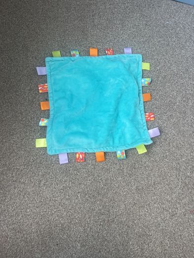 Taggy Comforter