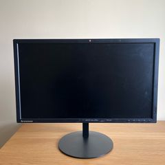 Lenovo ThinkVision Monitor Screen 24"
