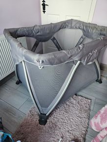 Nuna Sena- the best travel cot