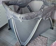 Nuna Sena- the best travel cot