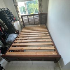 Solid wood bed