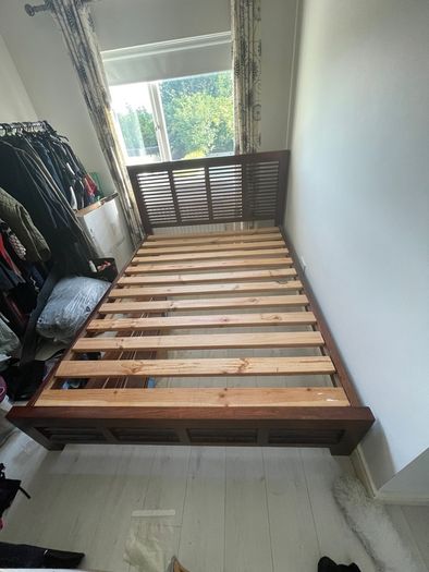 Solid wood bed