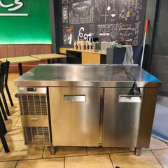 2 door fridge