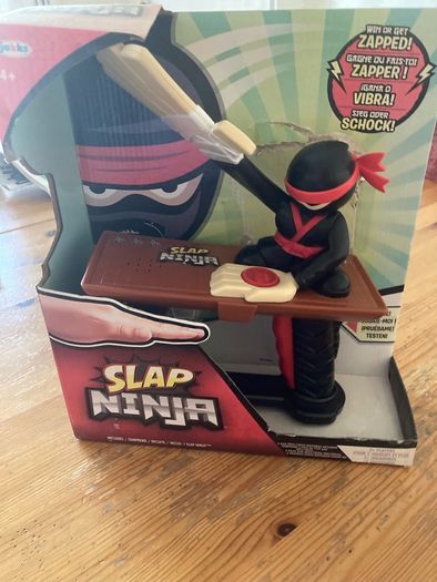 Slap Ninja Game For Two Players.