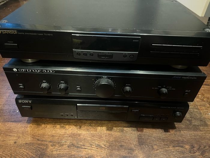 Cambridge audio integrated amplifier, SANSUI tuner/radio and Sony CD player