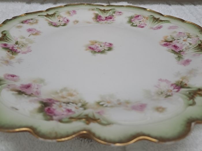 GDA Limoges cake stand