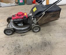 Honda pro  Lawnmower
