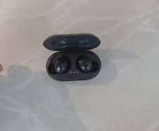 Samsung Airbuds