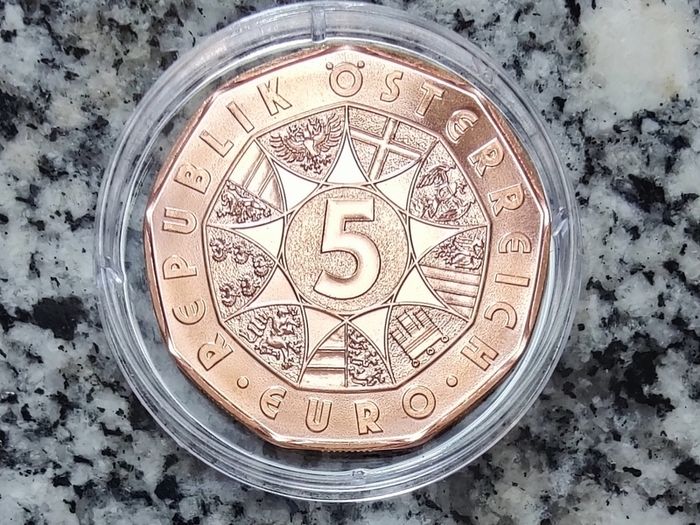 Austria 5 Euro Copper (.999) Uncirculated Coin 2016 - Message with a Melody - New Year Coins