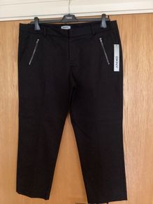 DKNY Black cropped trousers NEW