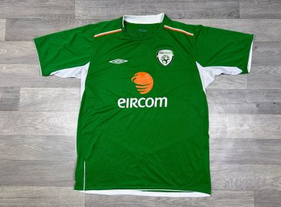 Genuine vintage 2004 Umbro Ireland Home Jersey Shirt Mens Large