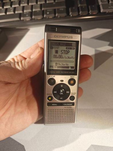 Olympus WS-852