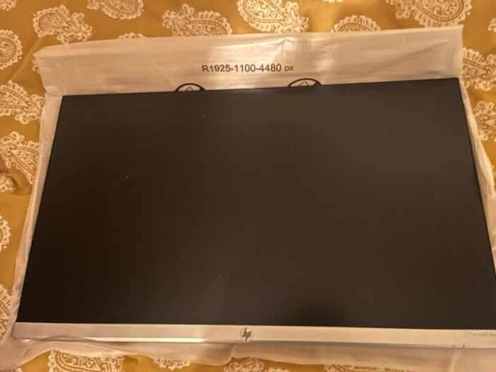 HP Monitor 27