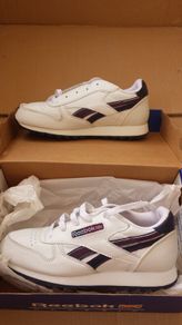 Reebok Classic CL Leather Split Size-UK-4.5/EUR-36.5 71-43179 White/Jet Blue/Cabernet Limited Edition-2001