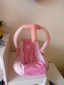 Baby born car seat