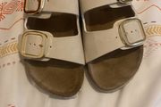 Ladies sandals