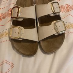 Ladies sandals