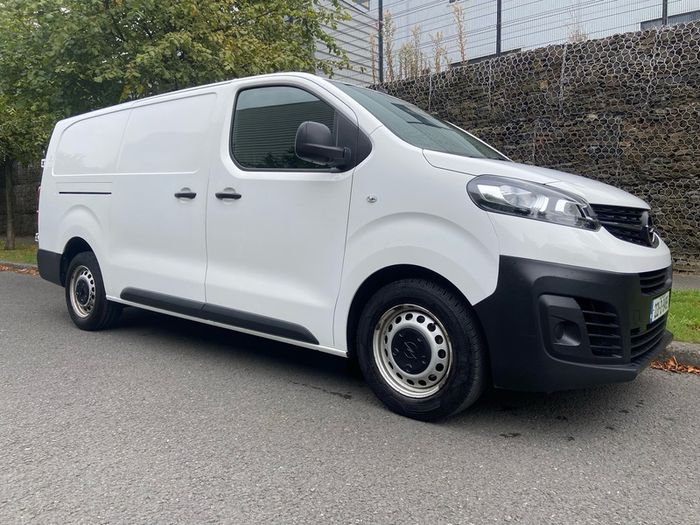 2022 Opel Vivaro 82km