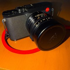 leica q2 in excellent condition, used rarely, boxed