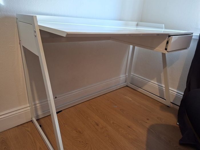 Office/gaming desk
