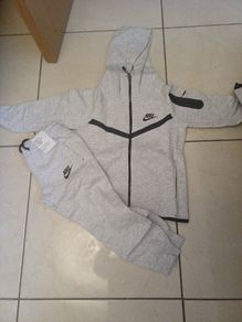 nike tracksuit