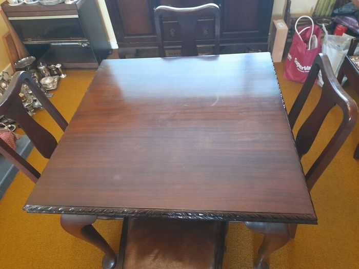 Vintage mahogany dining table and chairs