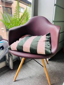 Eames Style