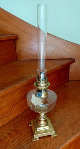 antique French crystal glass oil lamp, works