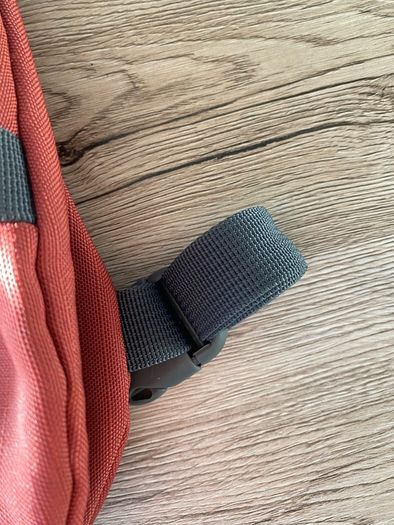 Dockers bag