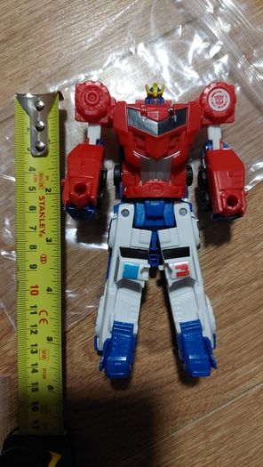 Transformers / toys / combiners