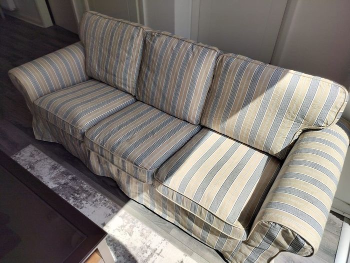 2 and 3 seater sofa