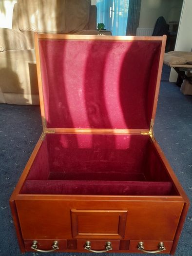 Wooden chest, memory box, storage