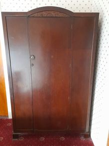 wardrobe vintage