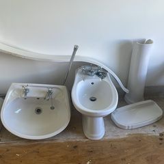 Full Toilet Suite