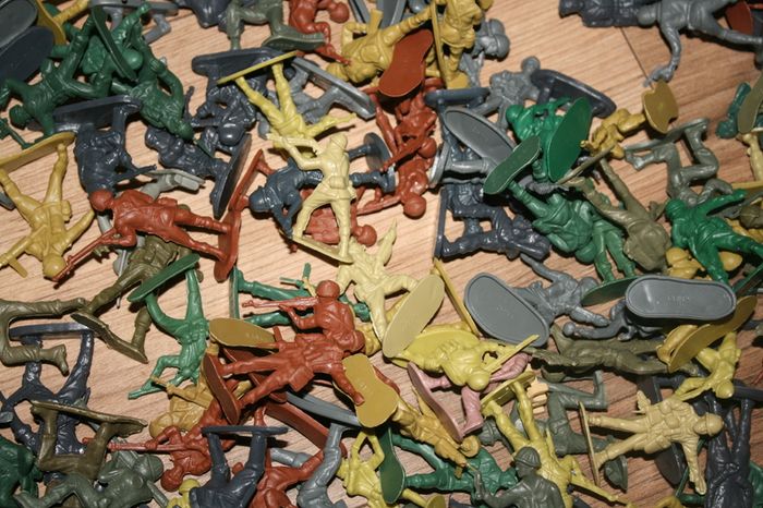Vintage ARMY Soldiers Plastic