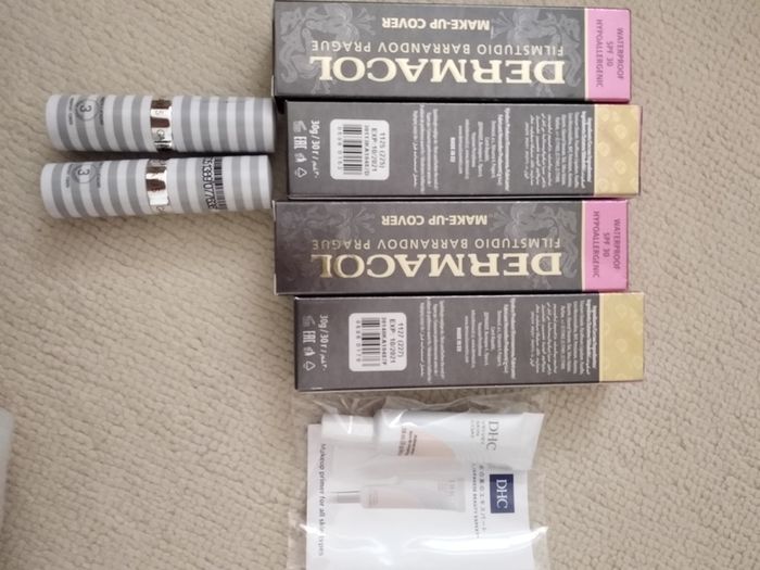 Makeup bundle