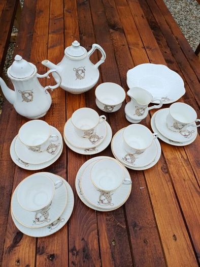 Vintage Tara Brooch Teaset