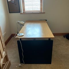 office desk and chair