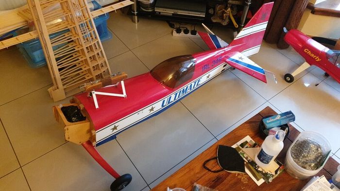 Great planes 27% ultimate bipe 160