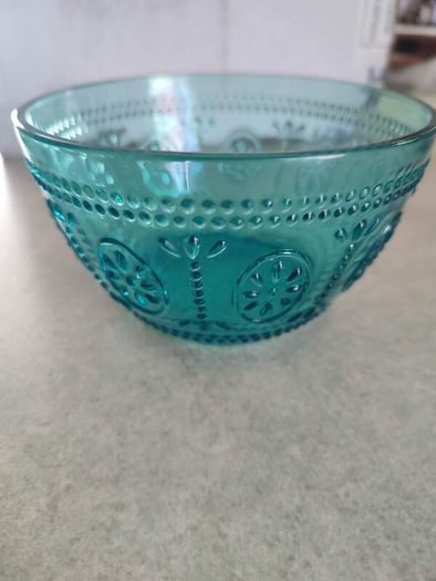 The Pioneer woman small fruit dessert one bowl. Adeline Turquoise.