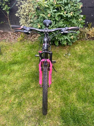 Mirage girls mountain bike, Shimano gears, front suspension