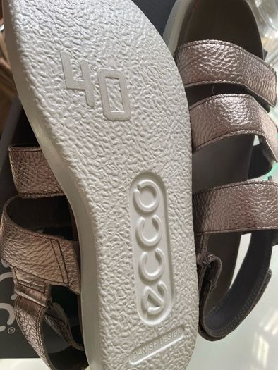 Echo womens Bronze Sandals
