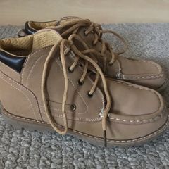 HAVOC boys tan boots size 1
