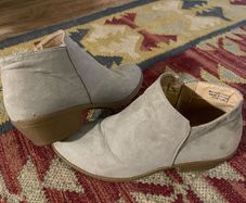 Womens Shoes