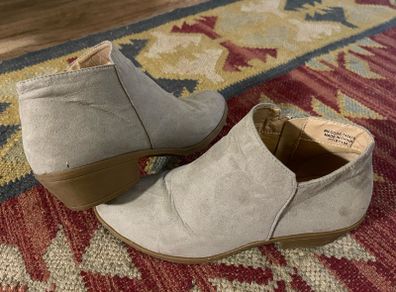 Womens Shoes