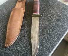 bowie knife